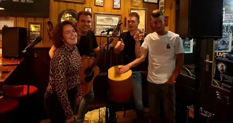 Derdedonderdag live bij 't wapen van zandvoort