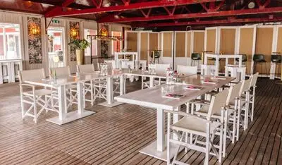 Image of Besloten paviljoen 