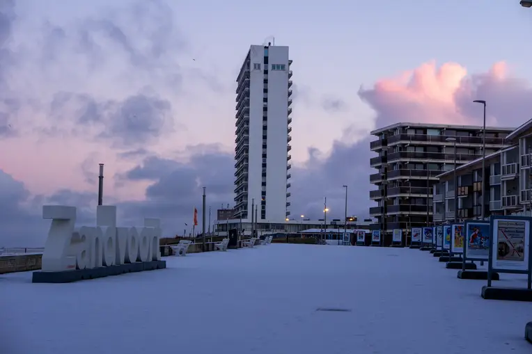 Zandvoort Letters in de sneeuw
