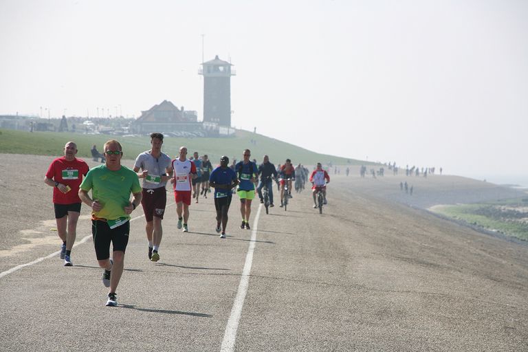 Hardlopen tijdens De Halve van Den Helder 2026