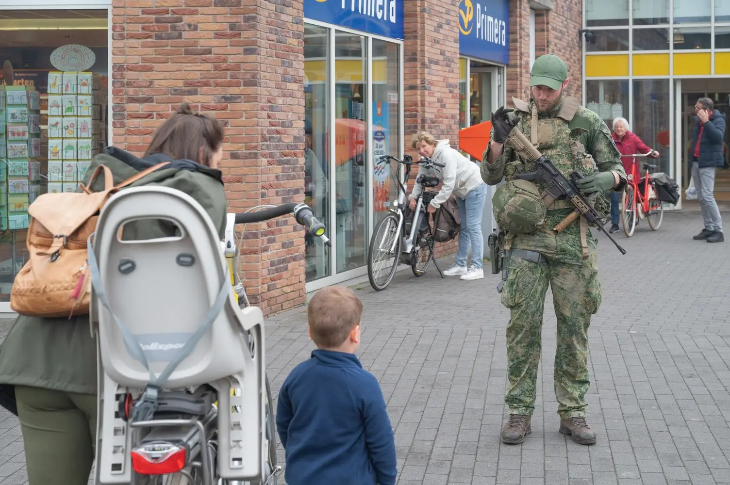 Militaire ceremonie op het Marktplein