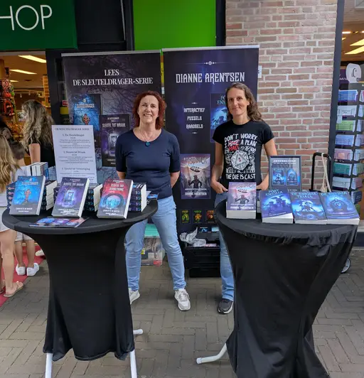 Boekenweek signeersessies in Apeldoorn.