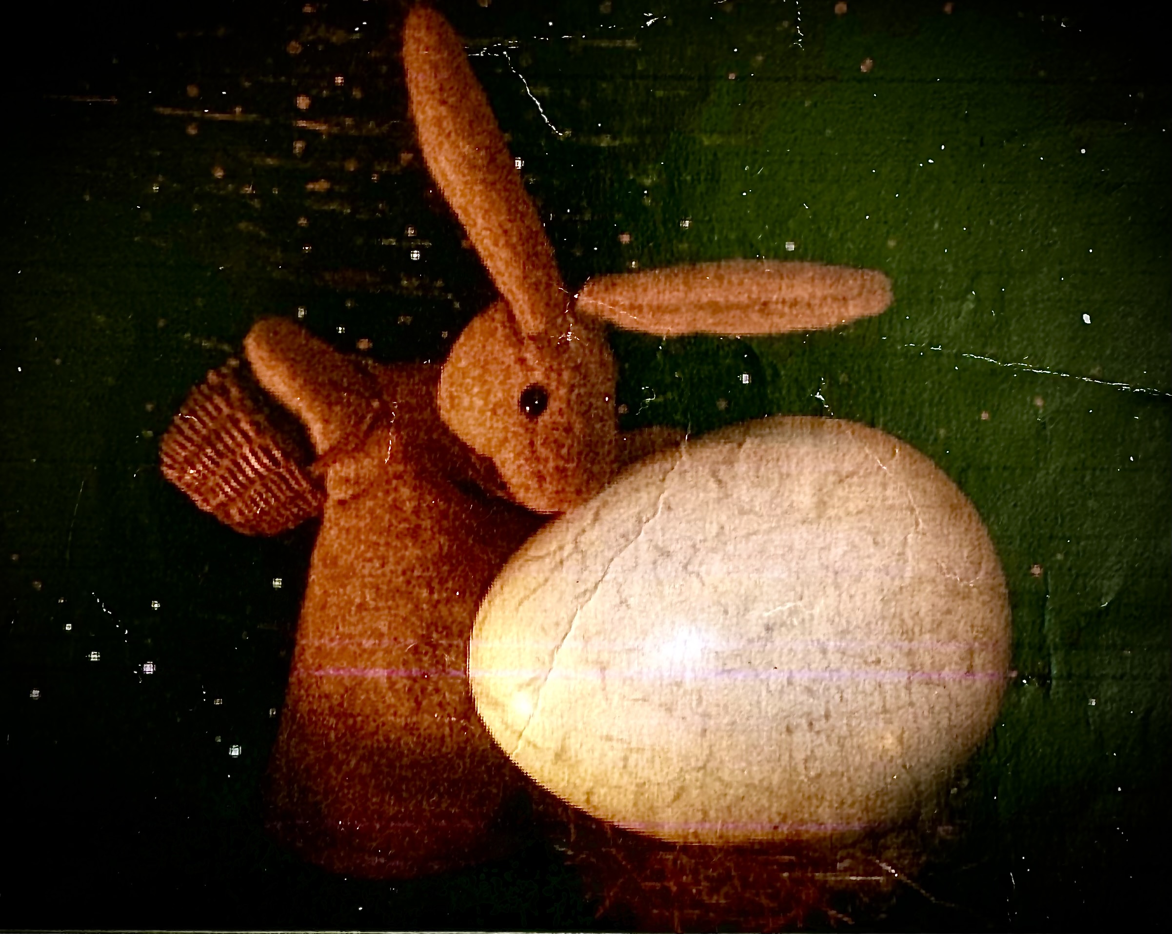 De Paashaas in de poppenkast