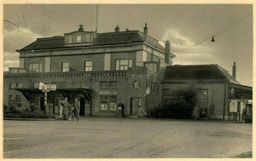 10/4: Historisch Café