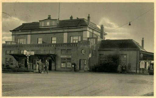 10/4: Historisch Café