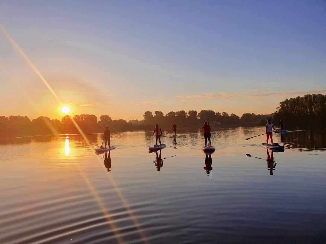 Sup tours en sup (bedrijfs)uitjes voor kleine en grote groepen bij Supschool Cup of Sup