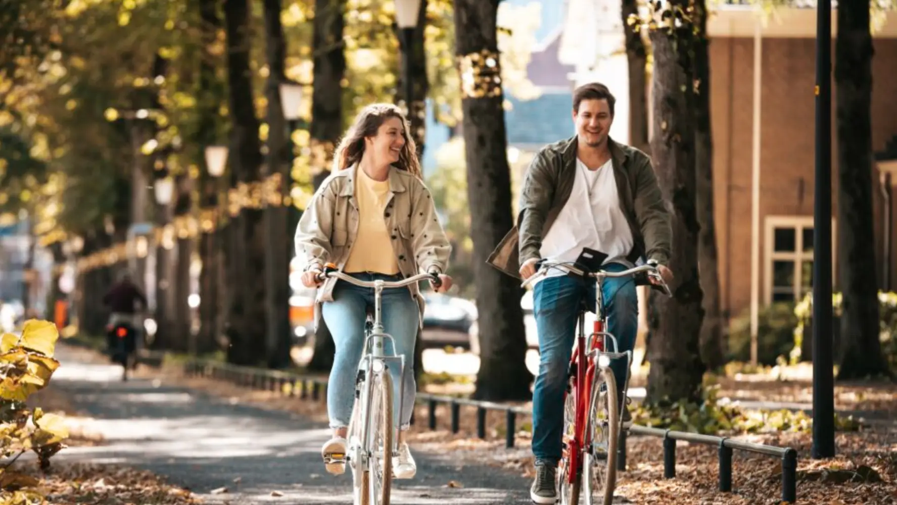 Gratis Ochtendfietstocht met gids: 150 jaar spoor en Oranjepark