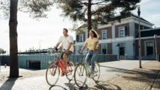 Gratis middagfietstocht met gids: 150 jaar spoor en Oranjepark