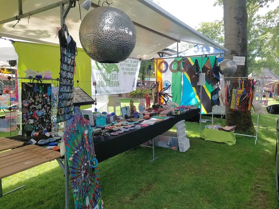 Zomerbraderie Hoenderloo