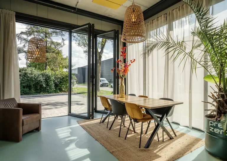 Foto van SPROUTT LOUNGE 