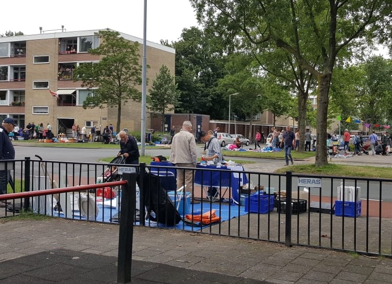 Grote stratenrommelmarkt