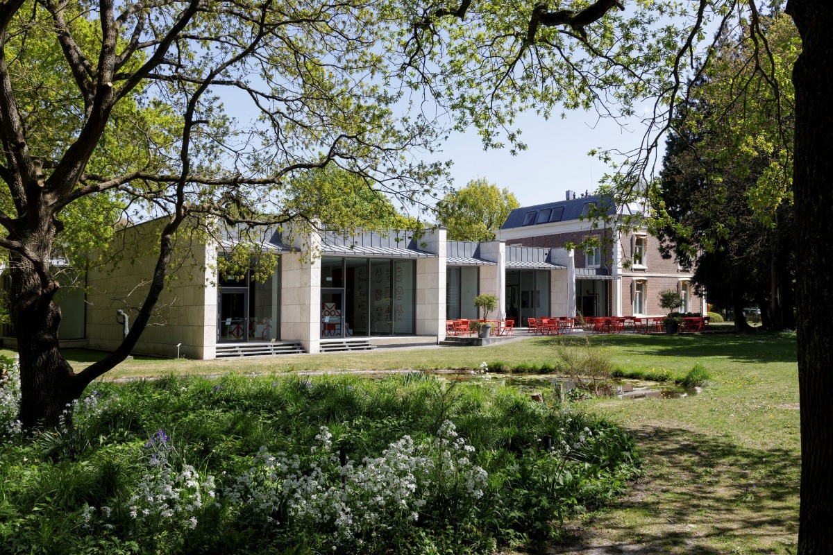 Yoga in de Beeldentuin