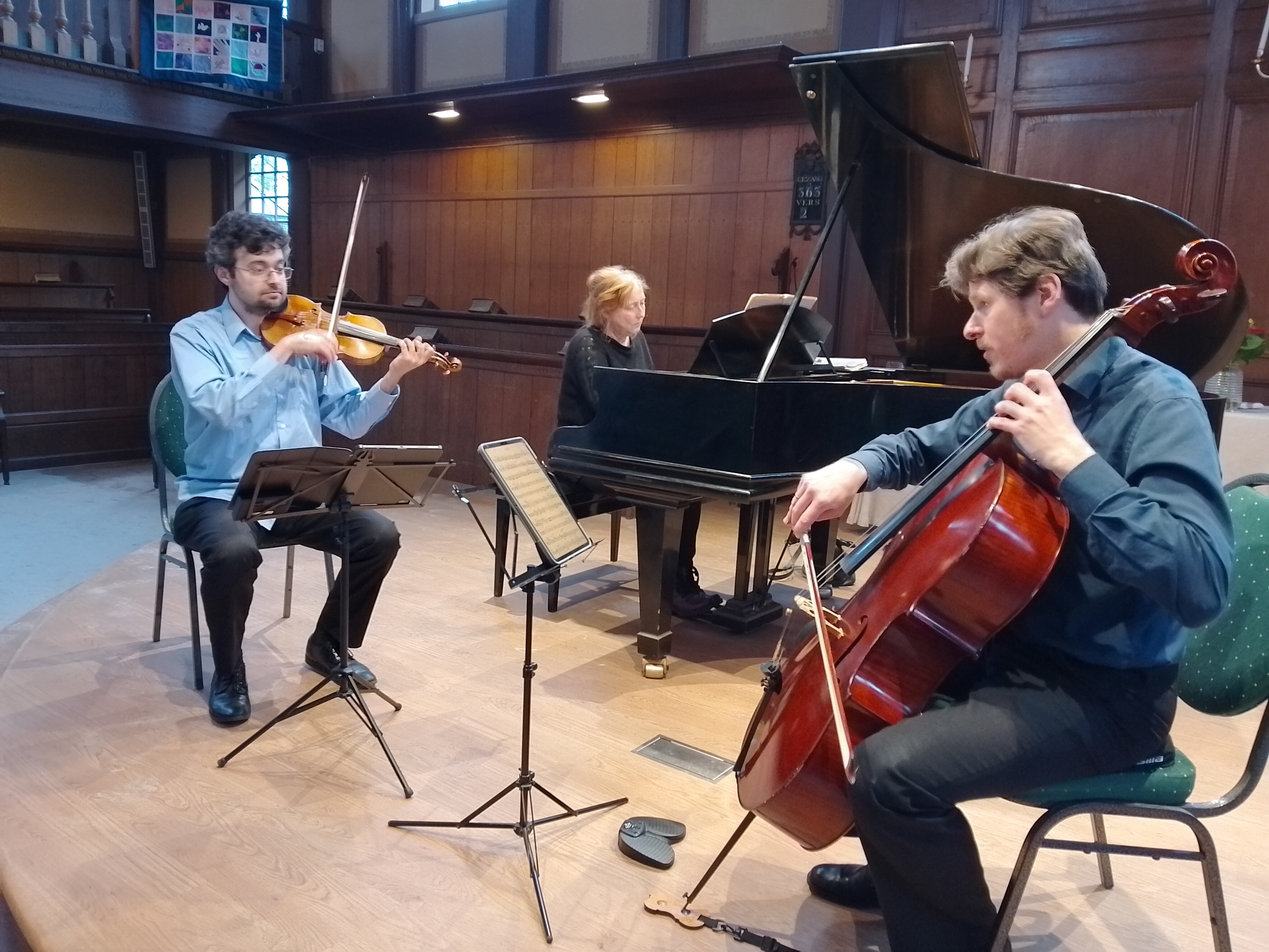 Les Trois repeteert in Zaandam