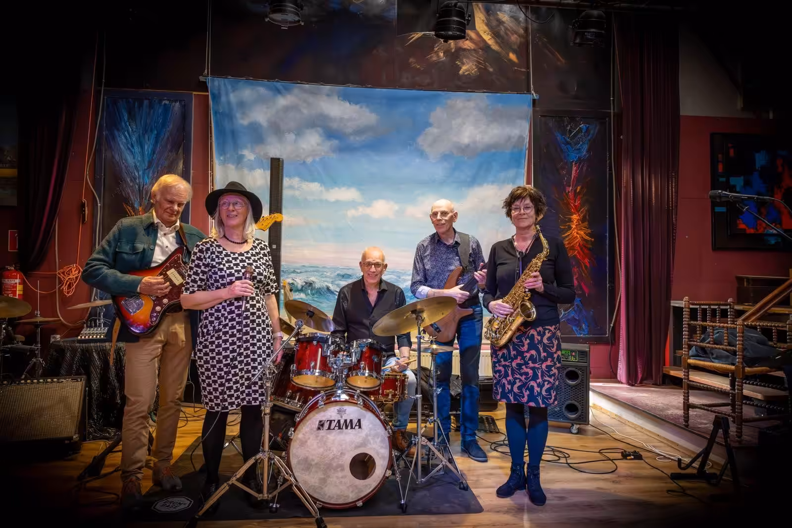 Geniet van live muziek van Blue Coat in Hortus Alkmaar op zondagmiddag 22 juni.