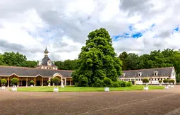 NJON optreden op stallenplein Paleis Het Loo