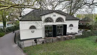 Het Nieuwe Koetshuis